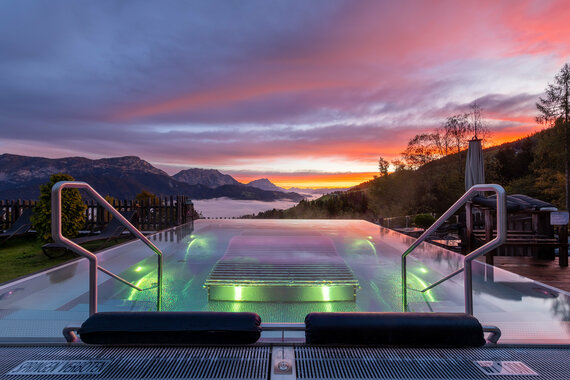 Infinity Whirlpool Infinity Whirlpool